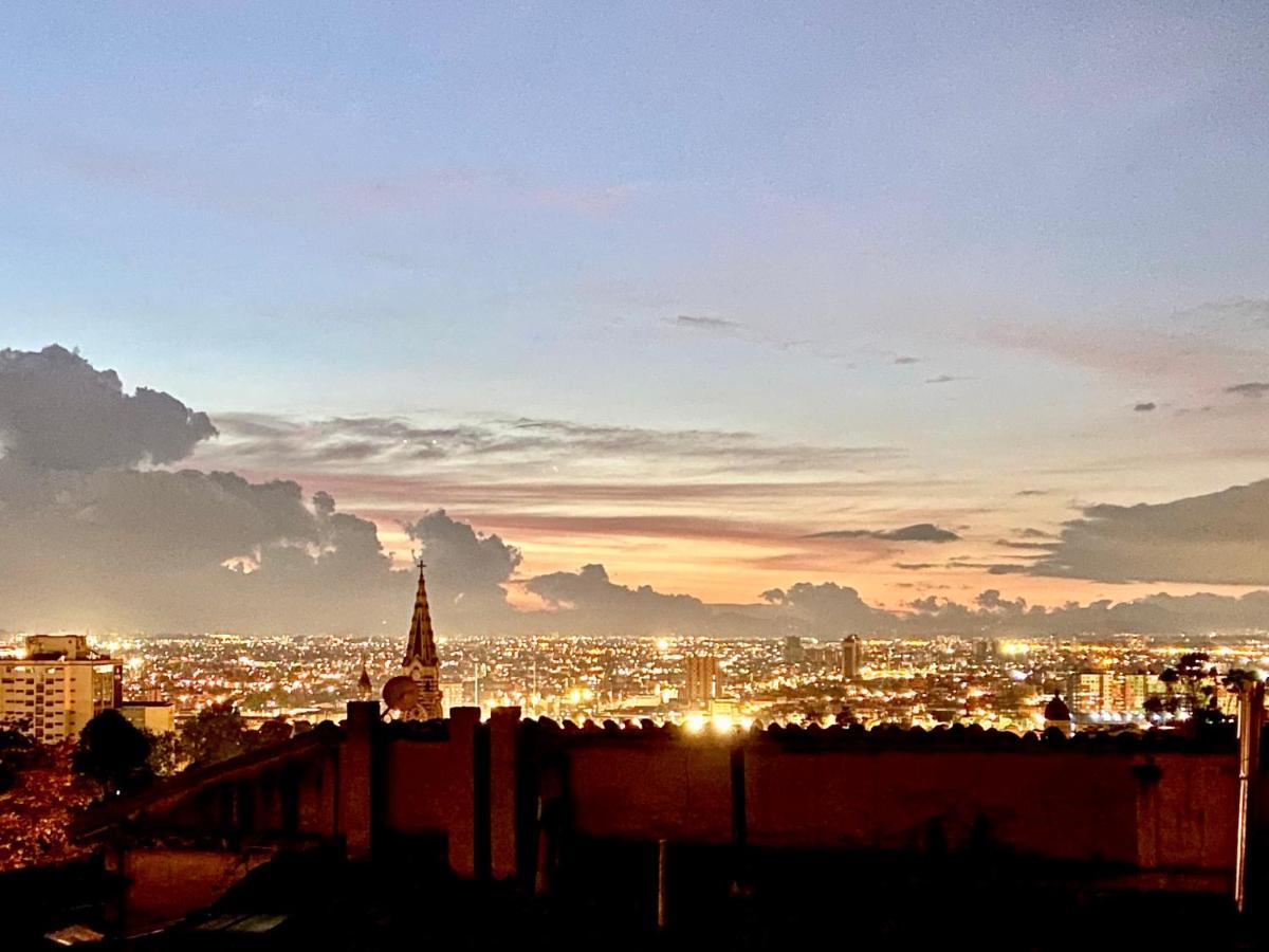 Xia Xue House La Candelaria - Bogota 360 City View 외부 사진